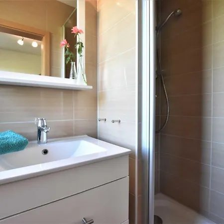 Ferienwohnungen Kleckerburg mit Meerblick OFC 05 Kägsdorf Exterior foto