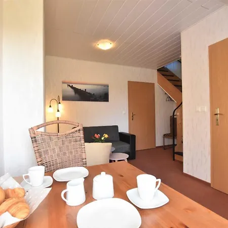 Ferienwohnungen Kleckerburg mit Meerblick OFC 05 Kägsdorf Exterior foto
