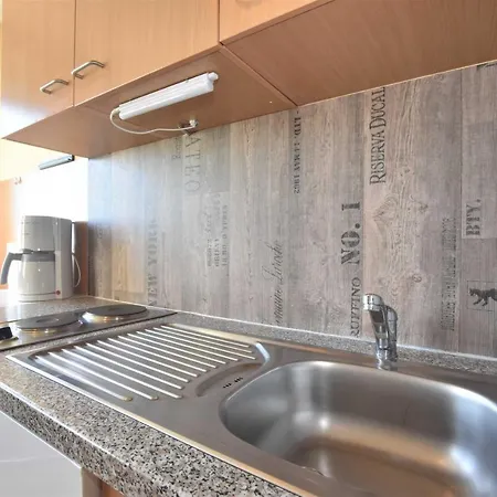 Ferienwohnungen Kleckerburg mit Meerblick OFC 05 Kägsdorf Exterior foto