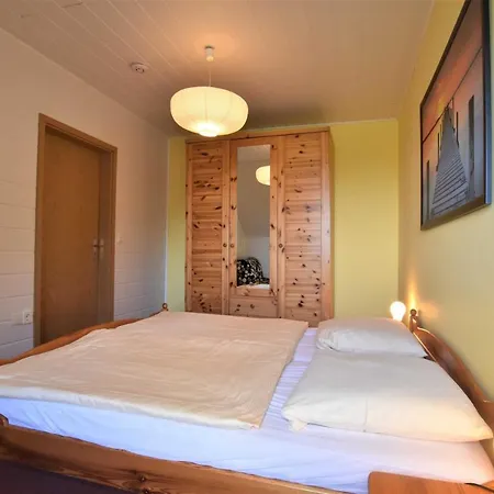 Ferienwohnungen Kleckerburg mit Meerblick OFC 05 Kägsdorf Exterior foto